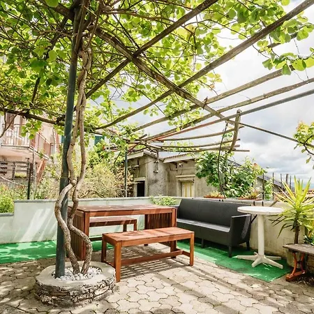 Dom wakacyjny The Terrace Of Cerese-private Parking And Garden Vallebuona