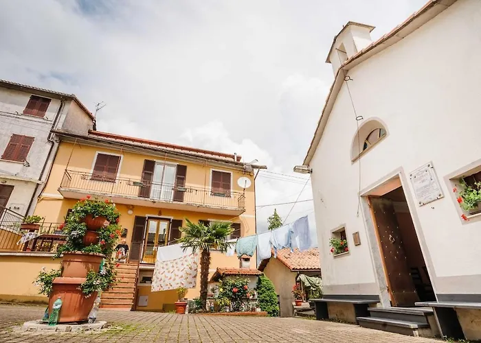 The Terrace Of Cerese-private Parking And Garden Nyaraló *